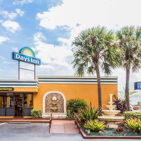 Days Inn By Wyndham Fort Lauderdale-Oakland Park Airport N Wilton Manors Exterior foto