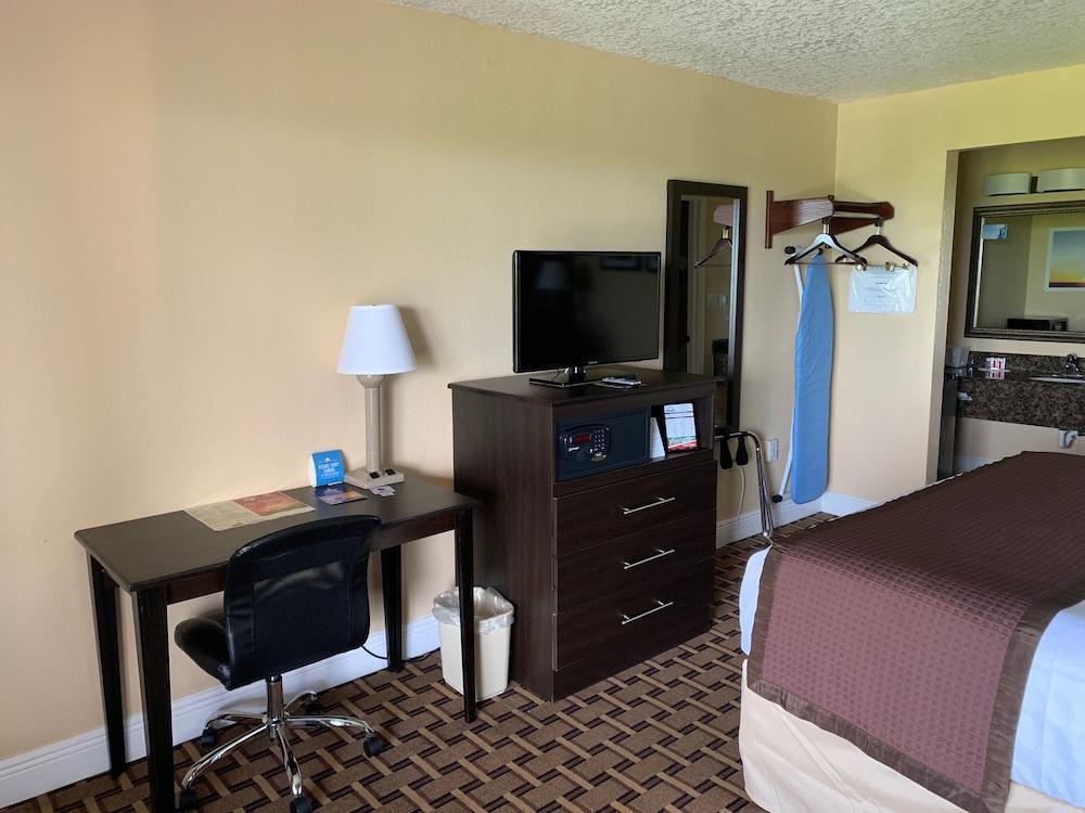 Days Inn By Wyndham Fort Lauderdale-Oakland Park Airport N Wilton Manors Exterior foto