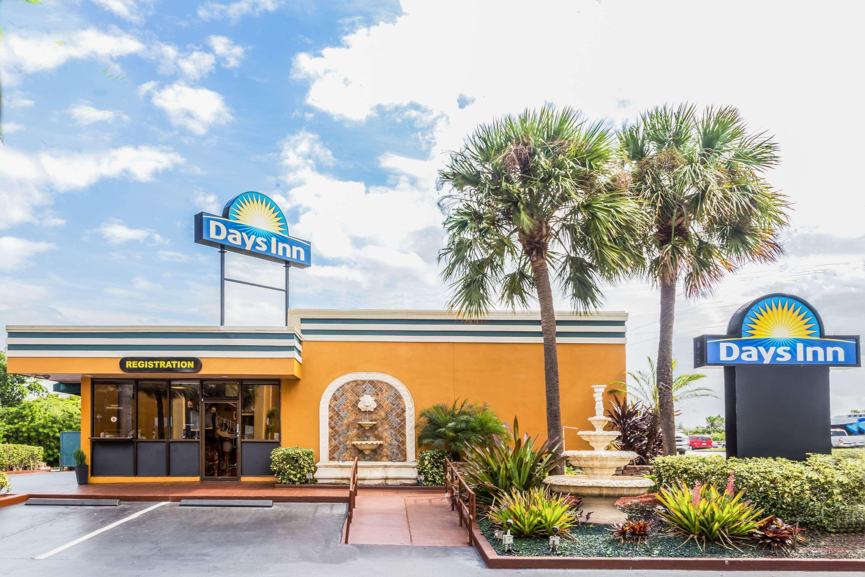 Days Inn By Wyndham Fort Lauderdale-Oakland Park Airport N Wilton Manors Exterior foto