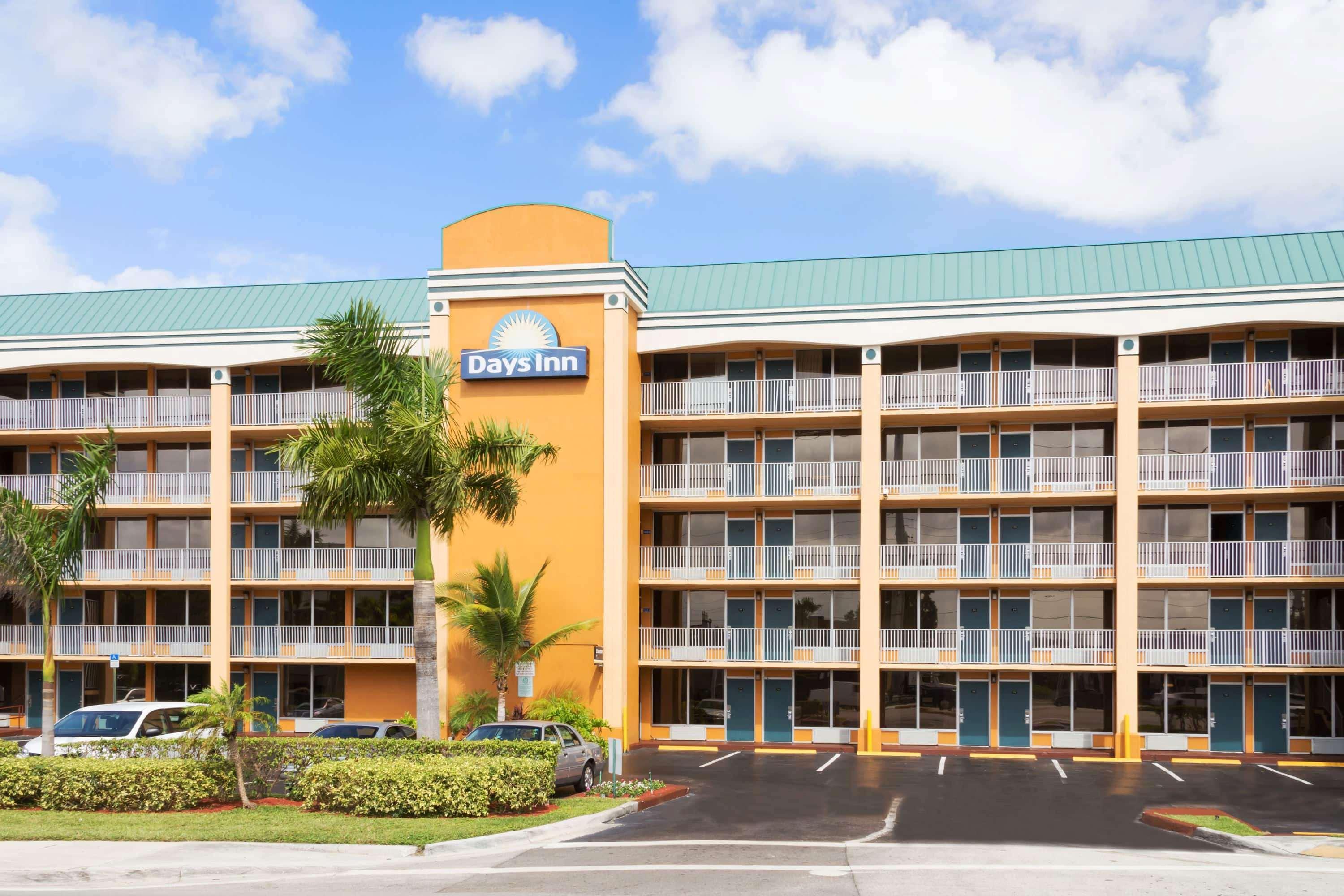 Days Inn By Wyndham Fort Lauderdale-Oakland Park Airport N Exterior foto