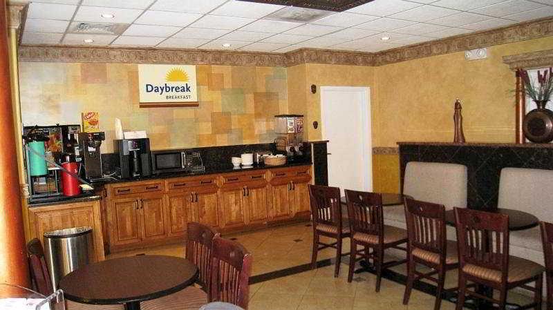 Days Inn By Wyndham Fort Lauderdale-Oakland Park Airport N Exterior foto