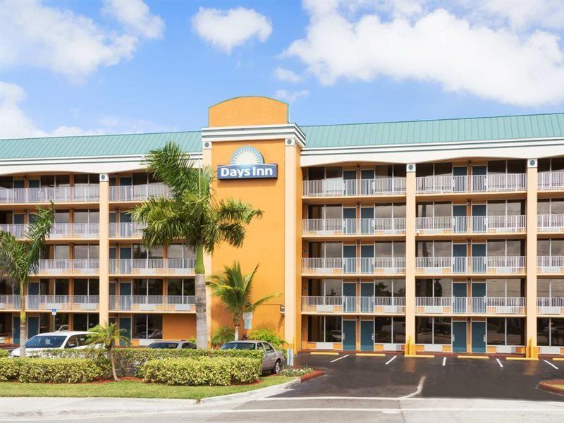 Days Inn By Wyndham Fort Lauderdale-Oakland Park Airport N Wilton Manors Exterior foto